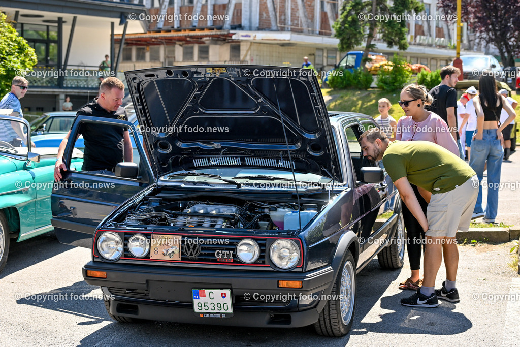 Slowakei_ Povazska Bystrica_ Veteran Tour Manin_ 14.06.2025-131 | 14.06.2025, Slowakei, SVK, Trenciansky kraj, Povazska Bystrica, im Bild Oldtimer Klub, Historische Fahrzeuge, Veteran Tour Manin, Auto, Alt, Besucher, Menschen, Feature, Symbolbild
