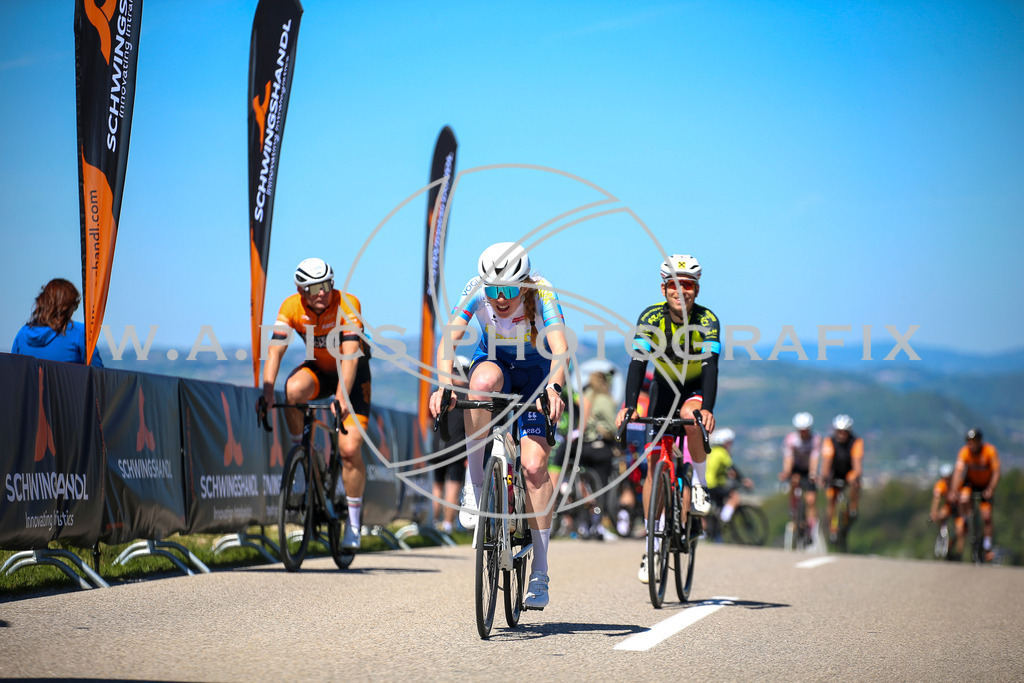 ..... | Wels, 23.04.2026, Kirschblüten Radrennen 2026 , Image shows: Photo: Wapics / Willdoner Andreas
