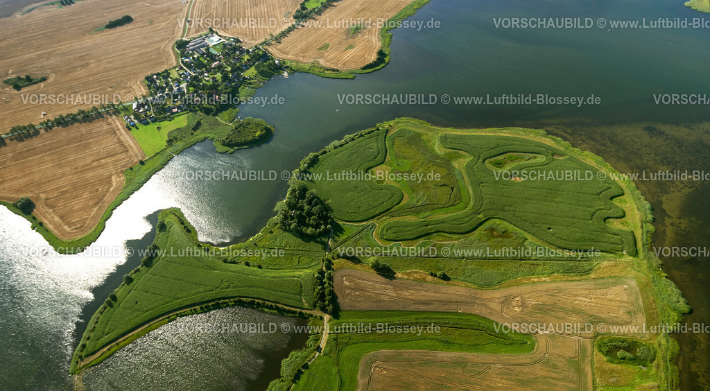 Ruegen12084228Zicker | Luftbild, Zudar, Schoritzer Wiek, Heidekaten, Mayafisch, Inselteil in Form eines Fisches,  Garz/Rügen, Insel Rügen, Mecklenburg-Vorpommern, Deutschland, Europa