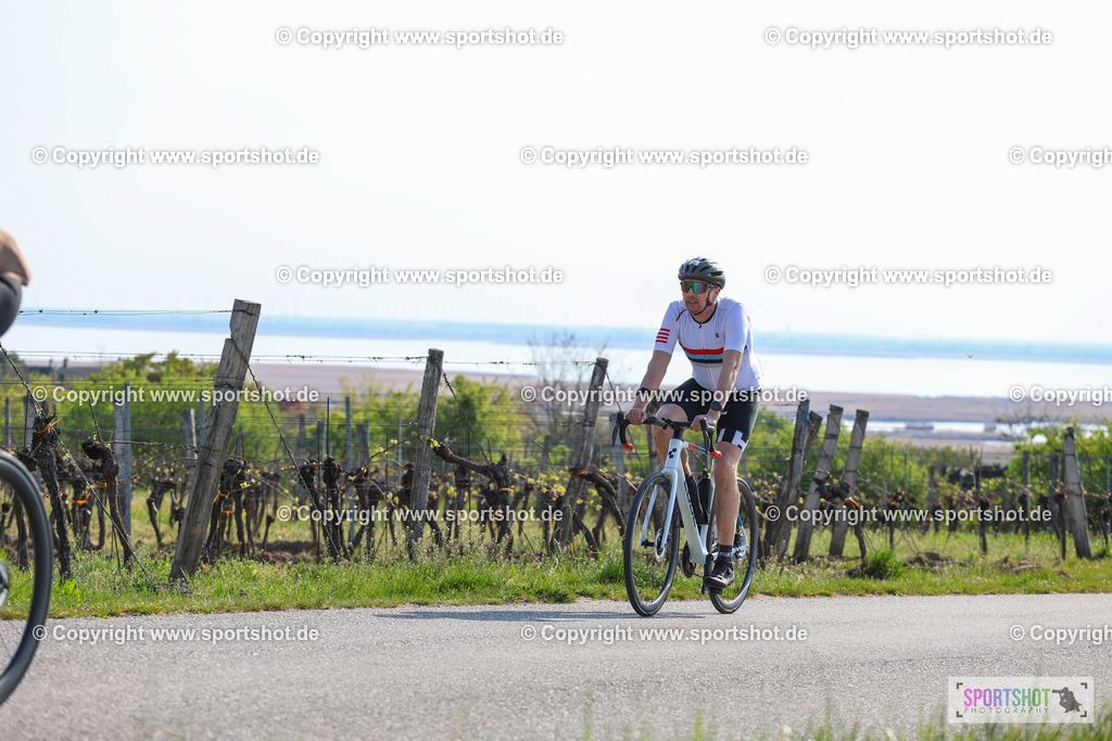 IMG_1073 | @sportshot_your_pictrs #yourpictures#roadtowm2029 #nrm #neusiedlerseeradmarathon #neusiedlersee #neusiedlerseetourismus #burgenland #mörbisch #nrm26 #burgenlandtourismus #voglundco #poweredbyburgenlandtourismus #radsport #rad #marathon #ucigranfondo #visitburgenland #ucigranfondoworldseries