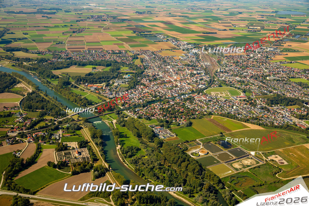 Das Luftbild zeigt :  Plattling - Die Luftaufnahme wurde 2023 vom UL-Flugzeug aus erstellt ( keine Drohne ) - Hochauflösende Luftaufnahme - Für grossformatige Ausdrucke geeignet. Die Geschenkidee !Mit Lizenz und Bildrechte bestellbar