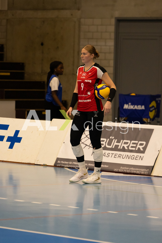 Volleyball I Frauen I Saison 2025-2026 I CEV Volleyball Challenge Cup 2026 | Women I 16th Finals I VC Kanti Schaffhausen - TJ Ostrava I 03.12.2025 | VC Kanti Schaffhausen - 9 Jordan Lockwood (USA) – Diagonal - Realisiert mit Pictrs.com
