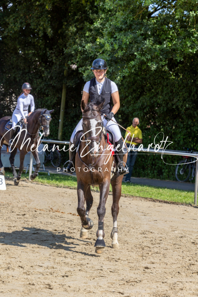 7I8A1355 | melanie-engelhardt-photography - Realisiert mit Pictrs.com