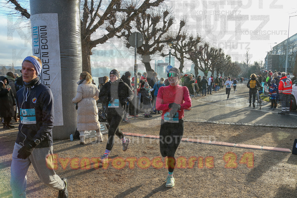 241231_1204_EX1_3746 | Sportfotografie im Rhein-Sieg Kreis, Köln, Bonn, NRW, Rheinland Pfalz, Hessen, etc. Unser Tätigkeitsfeld umfasst den Laufsport vom Volkslauf über den Marathon, Duathlon, Triathon bis zum Ultralauf wie Kölnpfad Ultra oder Schindertrail.