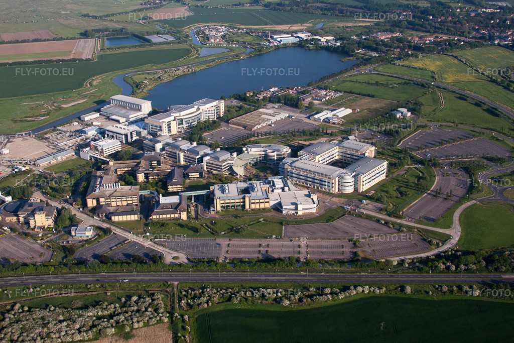 Vue aérienne: Sites de l'usine du fabricant de produits chimiques Pfizer Ltd et Discovery Park à Sandwich dans le département Angleterre, Grande Bretagne – .Photo: IMG_50544.jpg prise le 27/05/2012 par Werner Riehm/FLY-FOTO.eu – Résolution de l'original: 4752 x 3168 px