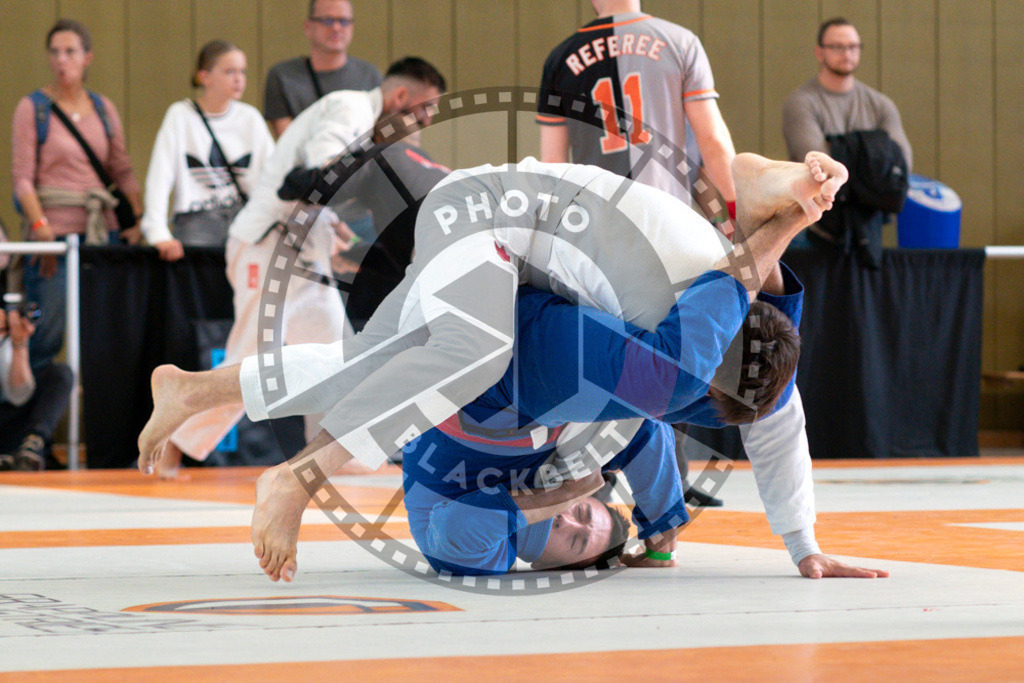 20240915PBB2291 | Athletes compete during the Grappling Industries’ grappling and Brazilian jiu-jitsu competition in Berlin, on September 15, 2024.