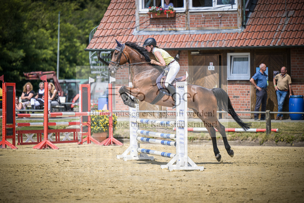 DOS_0163 | Entdecke hochwertige Reitturnierfotos von Foto Oger. Professionell, emotional und authentisch – jetzt Lieblingsmomente im Shop bestellen.Deutschlandweite Turnierfotografie. - Realisiert mit Pictrs.com