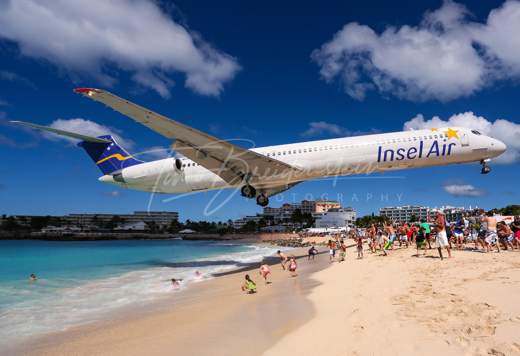 IT7A1014 | Buy high-quality aviation and travel photography prints by professional photographer Timo Breidenstein. Authentic images, professionally printed, worldwide shipping. - Realisiert mit Pictrs.com