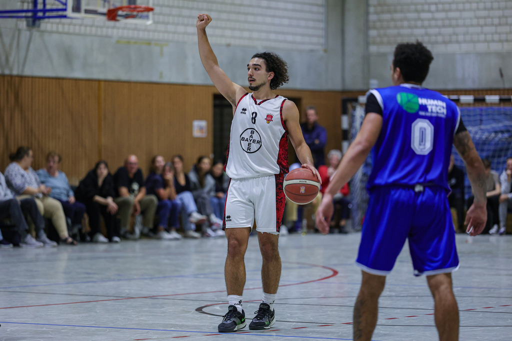 Regio BAYER GIANTS vs NEW Elephants Grevenbroich-47 | Fotos von Basketballspielen aus dem Raum NRW fotografiert von Gero Mueller-Laschet und Daniel Schaefer - Realisiert mit Pictrs.com