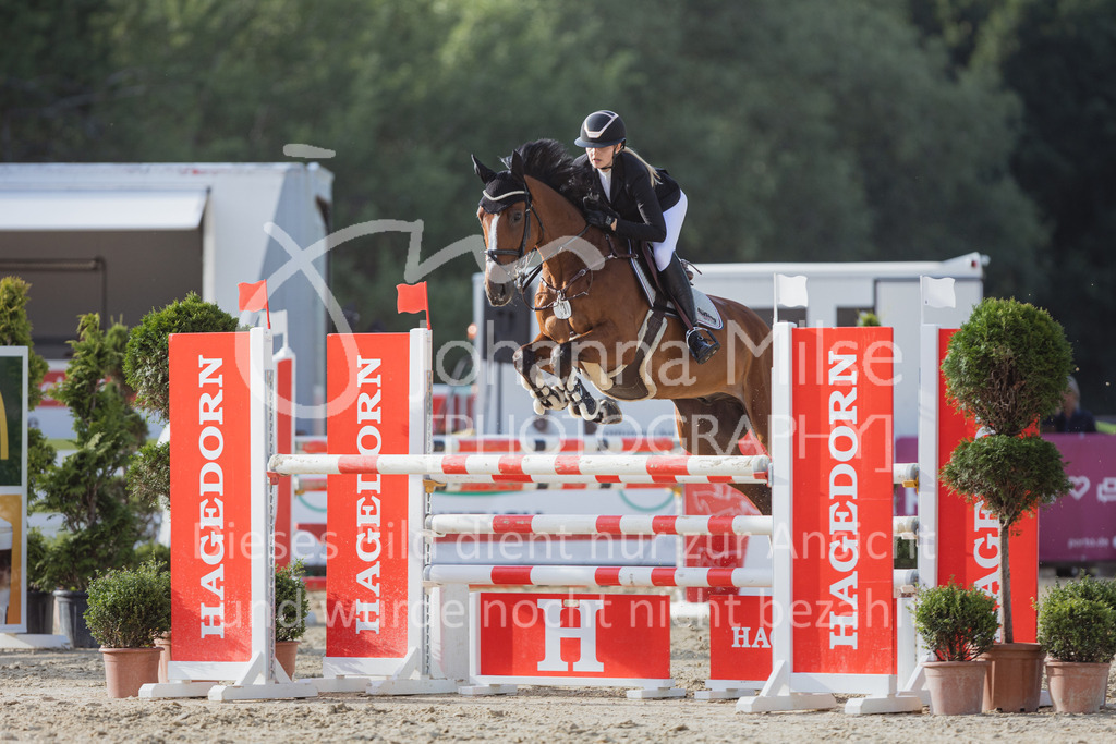 220728_BHO_ST_M1-Spr_1-694 | Deine schönsten Turniermomente als professionelle Fotos! Entdecke hochwertige Pferdesport-Fotografie im Online-Shop. Jetzt Fotos finden & bestellen!