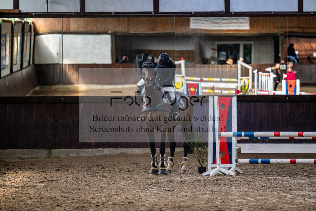 20240309-DOS_6330 | Entdecke hochwertige Reitturnierfotos von Foto Oger. Professionell, emotional und authentisch – jetzt Lieblingsmomente im Shop bestellen.Deutschlandweite Turnierfotografie. - Realisiert mit Pictrs.com