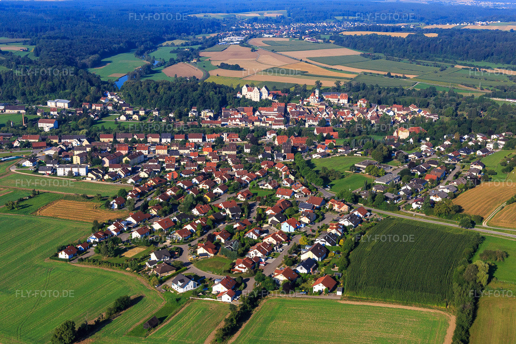 Luftbild: Ortansicht von Osten in der Donauschleife in Scheer im Bundesland Baden-Württemberg in Deutschland. Foto: IMG_094157.jpg vom 27.08.2016 durch Werner Riehm/FLY-FOTO.de