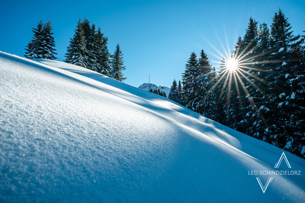 Fotografie_Leo_Schindzielorz_AT_Winter_Tirol_Hahnenkamm_20220205_A7R00775_org | Atmosphärische Landschaftsbilder & Drohnenaufnahmen aus dem Allgäu, Tirol, Südtirol & der Schweiz – ideal für Leinwanddrucke & zur stilvollen Raumgestaltung. - Realisiert mit Pictrs.com