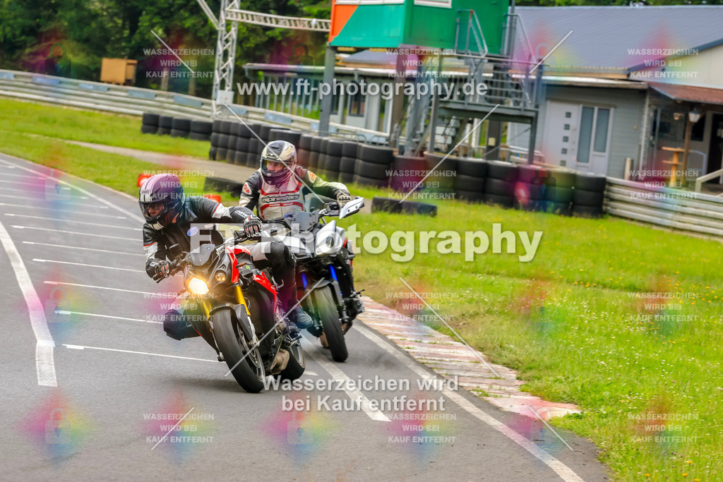 VBK-7812 | Hier findet Ihr Bilder von Touristenfahrten auf der Nürburgring Nordschleife oder von anderen Veranstaltungen die ich besucht habe. Viel Spass beim Durch Schauen 