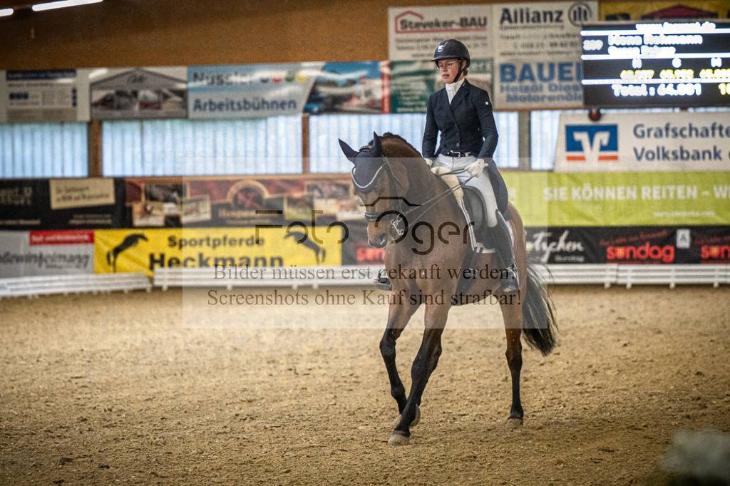 DOS_4384 | Entdecke hochwertige Reitturnierfotos von Foto Oger. Professionell, emotional und authentisch – jetzt Lieblingsmomente im Shop bestellen.Deutschlandweite Turnierfotografie. - Realisiert mit Pictrs.com