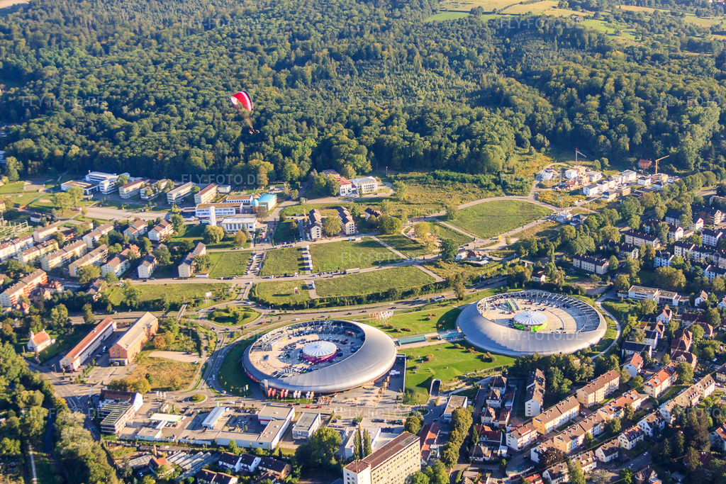 Luftbild: Shopping Cité von Nordosten im Ortsteil Oos in Baden-Baden im Bundesland Baden-Württemberg in Deutschland. Foto: IMG_53022.jpg vom 08.09.2012 durch Werner Riehm/FLY-FOTO.deAuflösung des Originals: 4752 x 3168 px