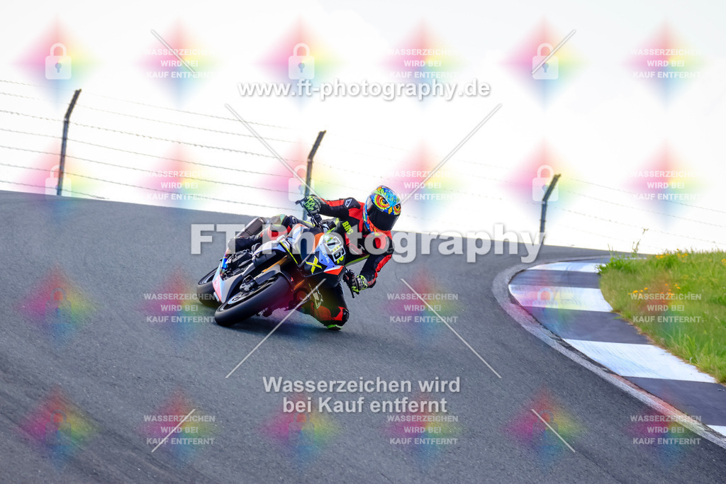 _TCM3995 | Hier findet Ihr Bilder von Touristenfahrten auf der Nürburgring Nordschleife oder von anderen Veranstaltungen die ich besucht habe. Viel Spass beim Durch Schauen 