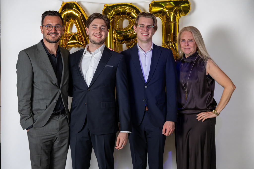 Abiball GGM 2026 _ Gruppenfotos-064 | Henke Visuals - Realisiert mit Pictrs.com