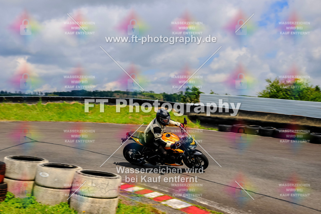 _TCM3345 | Hier findet Ihr Bilder von Touristenfahrten auf der Nürburgring Nordschleife oder von anderen Veranstaltungen die ich besucht habe. Viel Spass beim Durch Schauen 