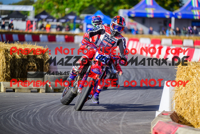 MaZZes_Fotomatrix_20241006_6021986_9404 | PRESTIGE