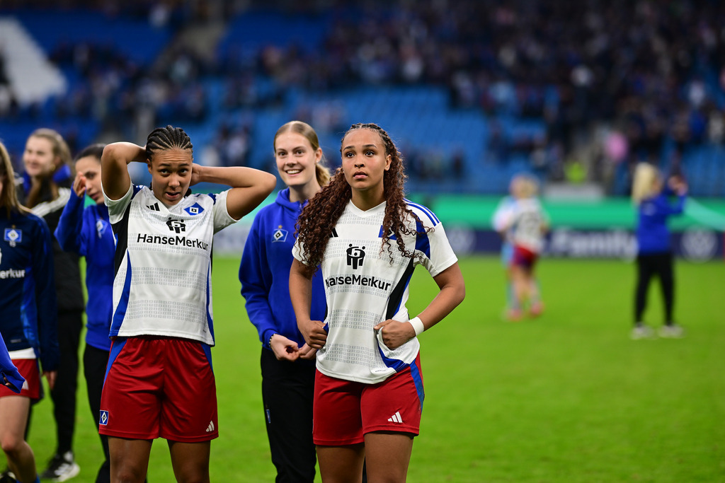 Fußball I Frauen I Saison 2024-2025 I DFB-Pokal I Halbfinale I Hamburger SV - SV Werder Bremen | Der Sportfotograf. - Realisiert mit Pictrs.com