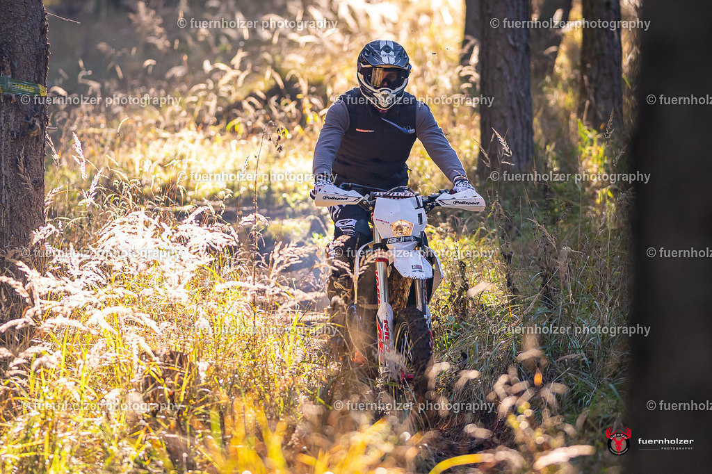 fuernholzer_251026-C2-45 | Fotografische Impressionen von der Red Stag Enduro Extreme by fuernholzer-photography.com. Endurosport in Österreich fotografisch festgehalten von fuernholzer. Auftragsfotografie für Private, Gewerbefotos und Industriefotografie. Eventfotografie, Sportfotografie und Motorsportfotografie. Anbieter von Fotoworkshops, Fototraining, fotografischen Vorträgen und Fotoseminaren.