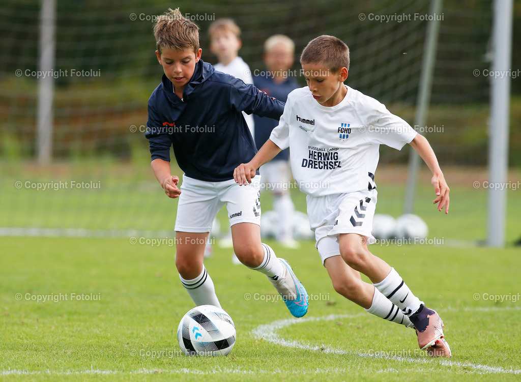 FUSBALLCAMPHERWIGDRECHSEL_47 | bilder, linz, photo, foto, fussball, sport, fotolui, bundesliga