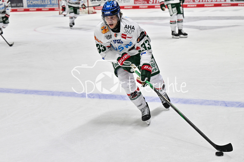 Augsburger Panther - Moser Medical Graz99ers | am Puck Tim WOHLGEMUTH (Augsburger Panther 33)/ Einzelfoto / Freisteller / Testspiel: Augsburger Panther - Moser Medical Graz99ers; Curt Frenzel Stadion am 31.08.2025