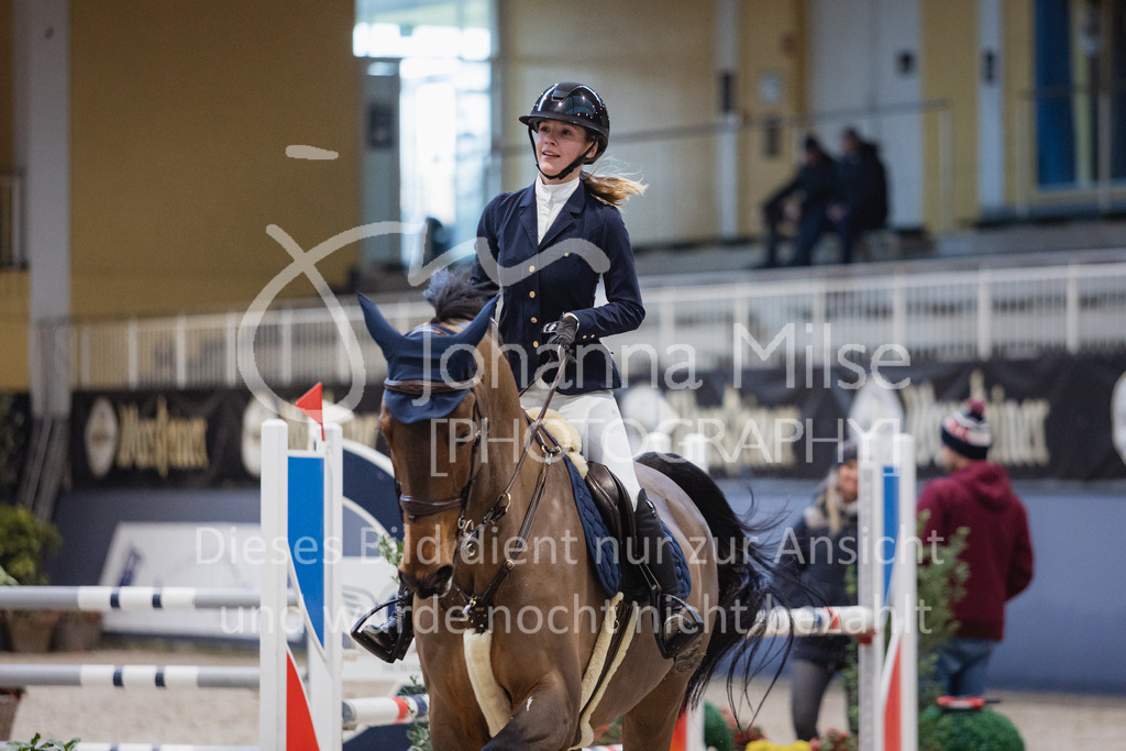 230210_Warstein_Stil-L-131 | Deine schönsten Turniermomente als professionelle Fotos! Entdecke hochwertige Pferdesport-Fotografie im Online-Shop. Jetzt Fotos finden & bestellen!