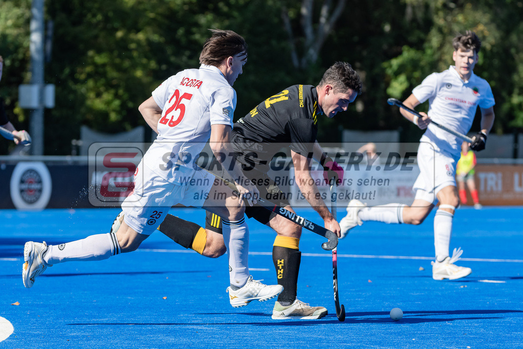 HK_20231001_104933 | 1.Bundesliga Herren Crefelder HTC - Harvestehuder THC am 1.10.2023 CHTC, Krefeld , Acosta Nicolas ( Crefelder HTC #25 ) , Xaver Hasun ( Harvestehuder THC )