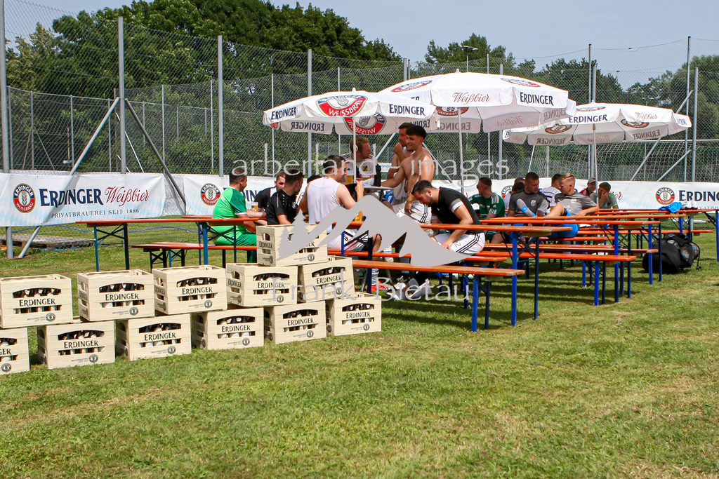 993T0732 | Paus zwischen den Spielen