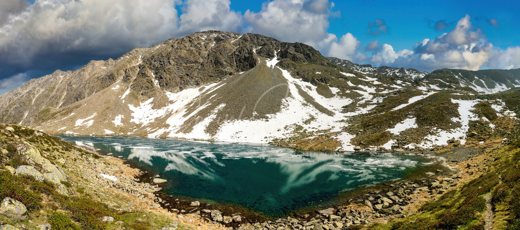 Taxer See | Der Taxer See in den Stubaier Alpen