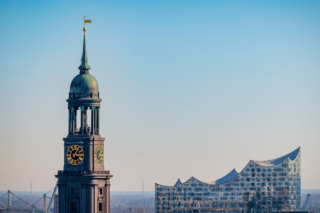2025_03_19_HH-BUNKER+DOM+ST PAULI_MCP6759 | Hochwertig gedruckte Fotografien für die Wand, als Kalender und zum Verschenken. Hamburg & Norddeutschland und überall wo ich mit der Kamera unterwegs war.