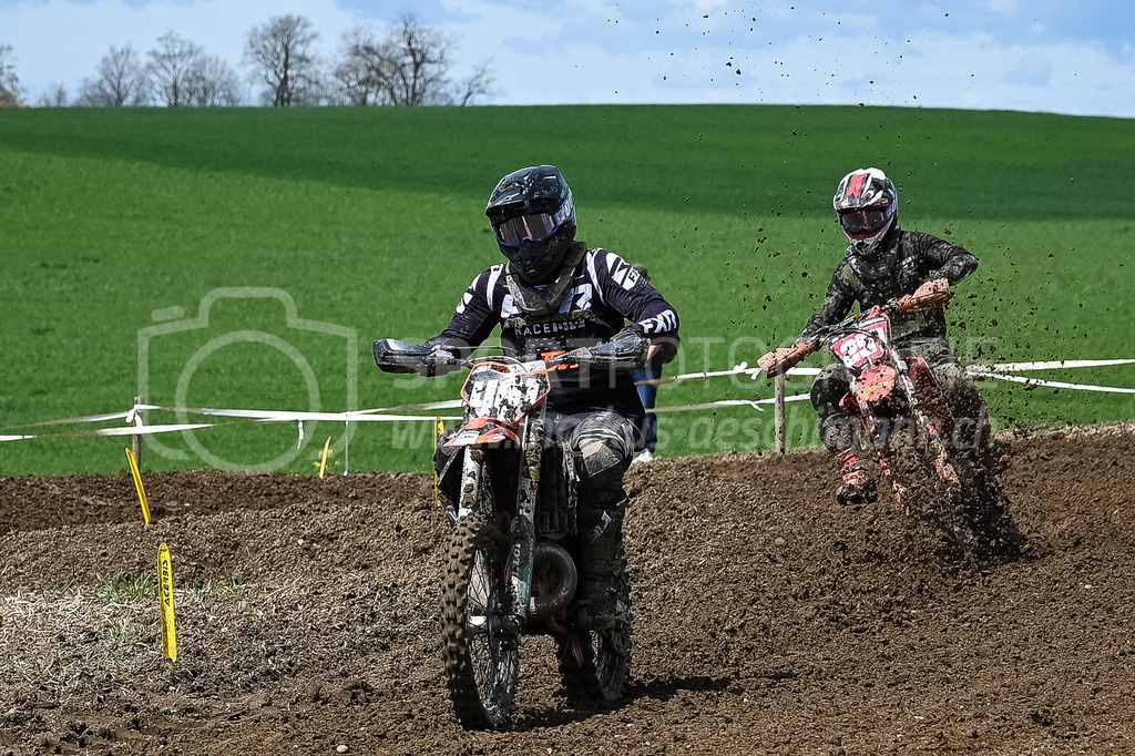 Motocross Schlatt bei Winterthur - 29. April 2023 | #401 Hunkeler Levin aus Altishofen (CH) auf KTM 250 2 Takt in der Kategorie MX2 am Motocross Schlatt bei Winterthur, 29. April 2023.
Instagram: @mx_schlatt | @mc_wila | @sam_schweiz
Bild: Sportfotografie Markus Aeschimann | www.markus-aeschimann.ch - Realisiert mit Pictrs.com