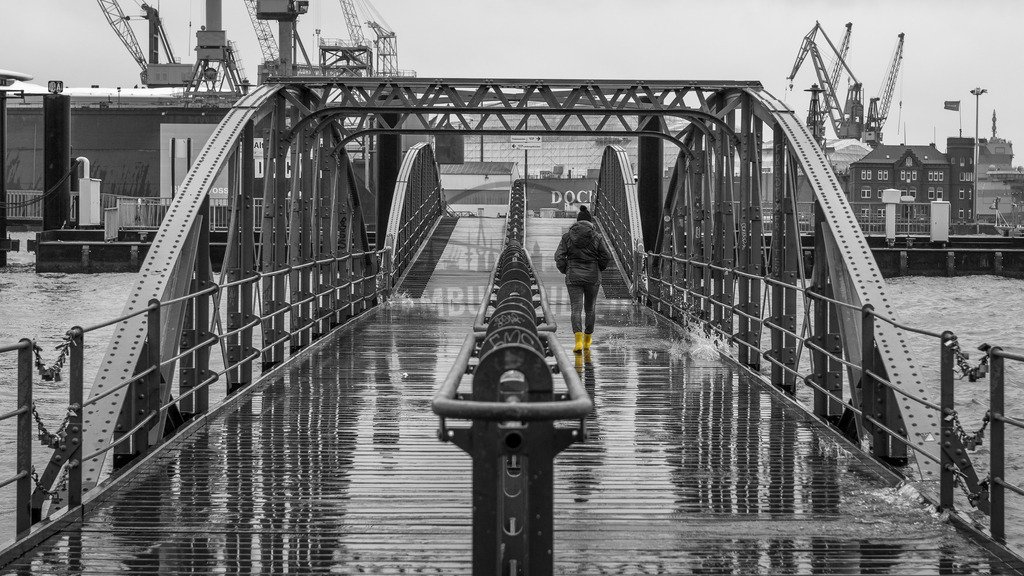 Schwarzweiss-Colorkey-Motive-by-stativkunst.de-008 | Exklusive Hamburg collagen, tolle Segelbilder und viele weitere tolle Motive auf Leinwand, Poster, Alu-Dibond, u.v.m. findet Ihr bei uns auf hamburgbild.de. Findet Euer Wandbild für Euer Zuhause, Büro oder die  Praxis…. - Realisiert mit Pictrs.com