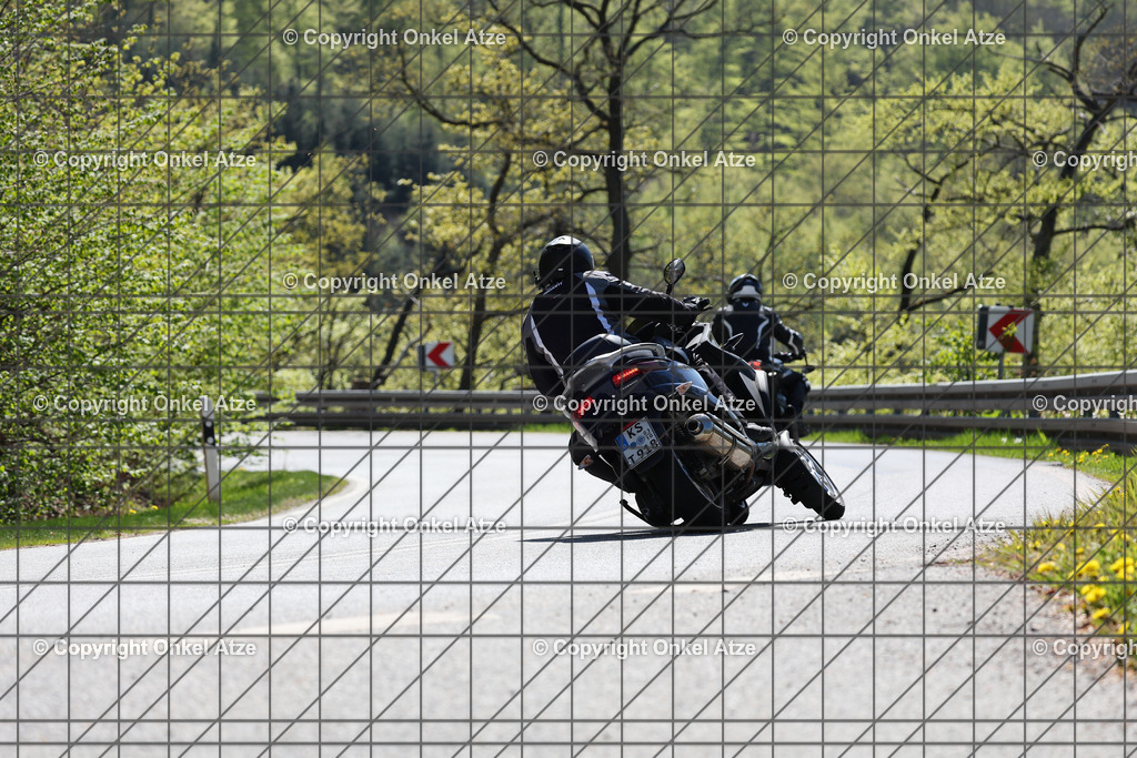 IMG_7074 | Fotograf am Kyffhäuser. Onkel Atze. Kyffhäuser Rennstrecke. Café36. Motorsportfotografie. - Realisiert mit Pictrs.com