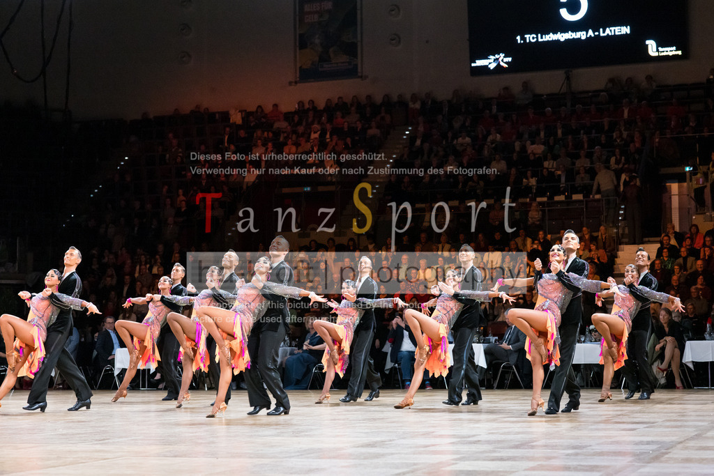 20241109_DM-Formationen_4009 | Tanzsportbilder, Standardtanz, Lateintanz, WDSF, DTV, LTVB, dancecomp, goc, hessen tanzt, blaues band der spree, walzer, tango, wiener walzer, slowfox, quickstepp, samba, rumba, cha-cha-cha, paso doble. jive, hd-kroft photography, turniertanzsport