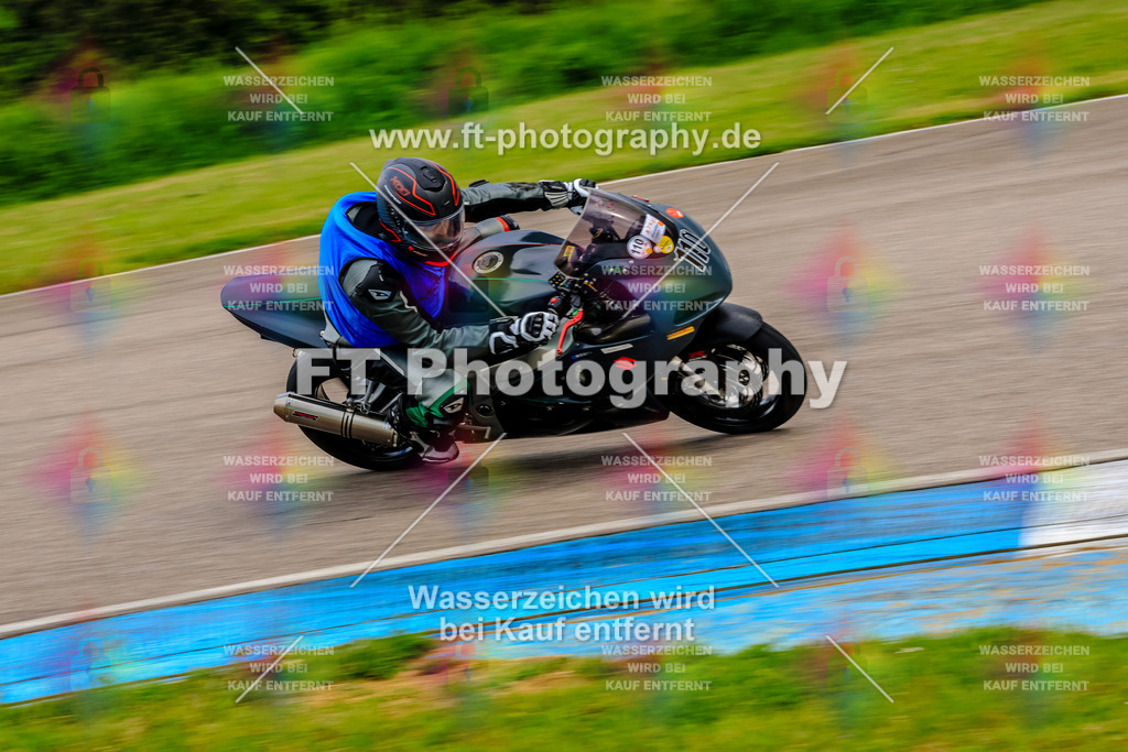 MotoTeam-9828 | Hier findet Ihr Bilder von Touristenfahrten auf der Nürburgring Nordschleife oder von anderen Veranstaltungen die ich besucht habe. Viel Spass beim Durch Schauen 