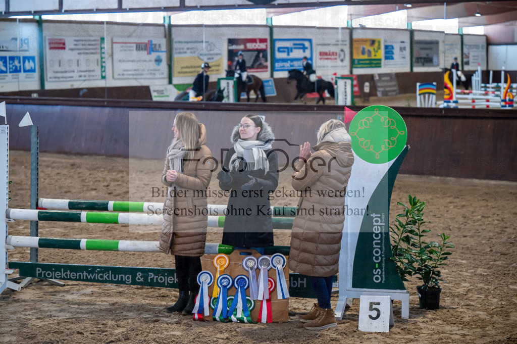 Hallenreittunier Voxtrup 2023 | Entdecke hochwertige Reitturnierfotos von Foto Oger. Professionell, emotional und authentisch – jetzt Lieblingsmomente im Shop bestellen.Deutschlandweite Turnierfotografie. - Realisiert mit Pictrs.com