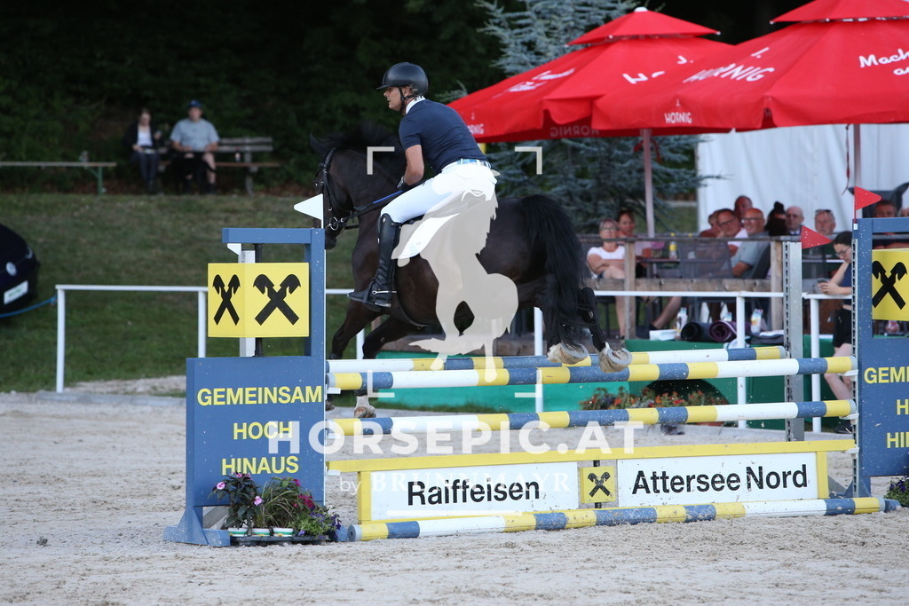 PP015438 | Willkommen bei Brunnmayr - Design & Fotografie – Ihrem Spezialisten für Reitturniere und Pferdeveranstaltungen in Oberösterreich, Salzburg und Bayern! Seit über 17 Jahren sind wir leidenschaftlich dabei.