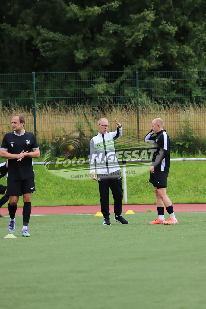 SC Bünde - BV 21 Stift-Quernheim | Auf dem Bild zu sehen: schwarz BV 21 Stift-Quernheim: Sebastian NumrichSC Bünde, BV 21 Stift-Quernheim, Fistelmann Supercup, Hunnebrock, Deutschland  - Realisiert mit Pictrs.com