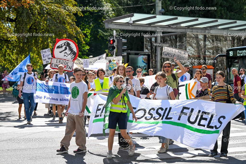 Demonstration Fridays for Future_ 15.09.2023-31 | 15.09.2023, Linz, AUT, Demonstration Fridays for Future, im Bild Teilnehmer an der Demonstration