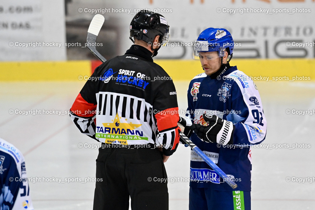 ESC SOCCERZONE STEINDORF vs. 1. EHC ALTHOFEN | Orel Stephan Referee, #92 Ratz Patrick ESC Steindorf, ESC SOCCERZONE STEINDORF vs. 1. EHC ALTHOFEN, ESC SOCCERZONE STEINDORF vs. 1. EHC ALTHOFEN am 28.02.2025 in Steindorf (Ossiachersee Halle), Austria, (Photo by Bernd Stefan)