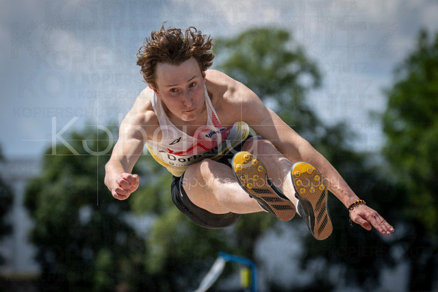 Juniorengala 2026; Mannheim, 14.06.2026 | MANNHEIM, GERMANY - JUNE 14, 2026 : Mathieu Dorbolo (BEL/Belgium) competing in the men’s U20 long jump during the Juniorengala 2026 at Michael-Hoffmann-Stadion on June 14, 2026 in Mannheim, Germany.
