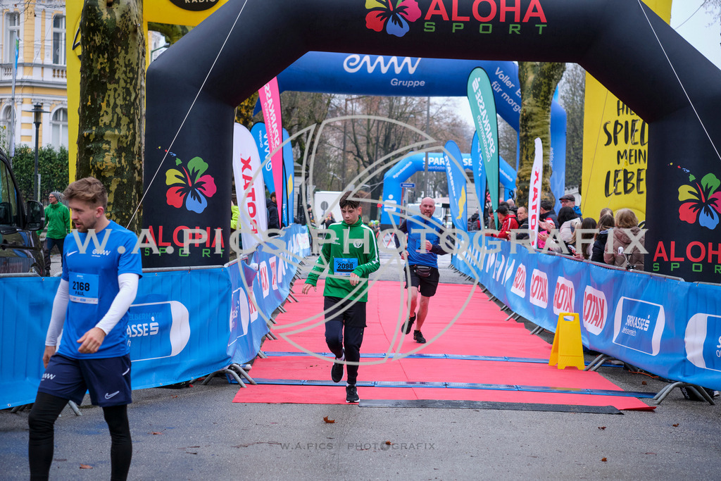 ..... | AUSTRIA, Wels, 30.03.25, ALOHA Wels Halbmarathon, Image Shows: , Foto: Wapics/RING M.