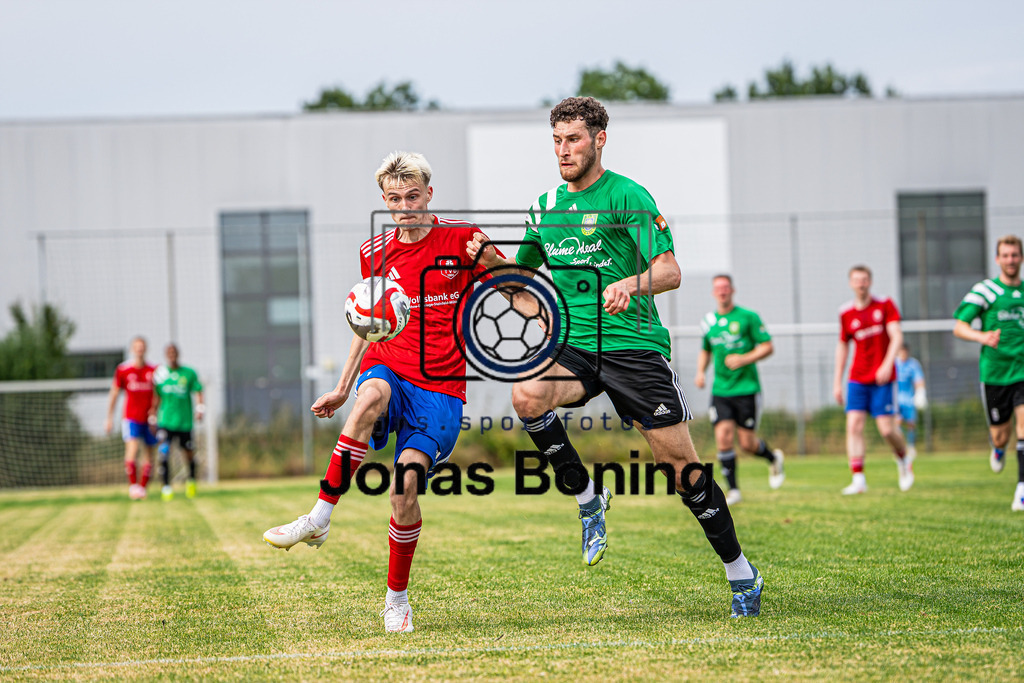 Fußball I Herren I Saison 2026-2027 I Landesliga Weser-Ems I 3. Spieltag I TV Dinklage - TuS Pewsum I 40234 | jns.sportfotos - Realisiert mit Pictrs.com