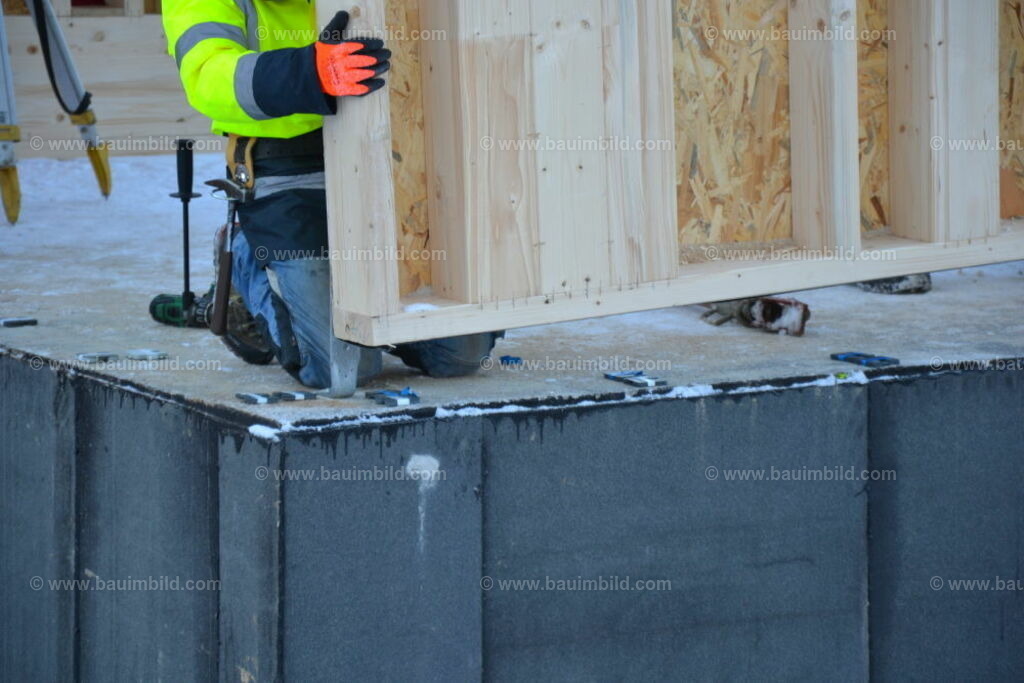 bib-lg09-holzbau-0019 | Nach LV-Leistungsgruppen sortierte Detailfotos über den Bau eines Hauses. Alle Hausbau-Bilder direkt vom Urheber und Autor der Website Haus-Selber-Bauen.com