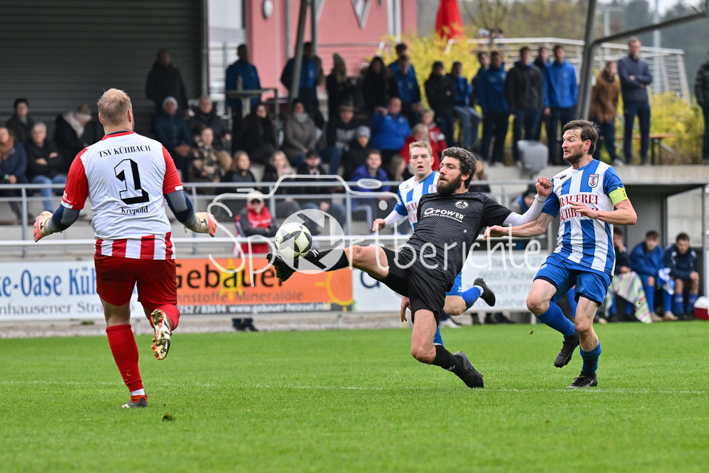TSV Kühbach II - TSV Weilach | v. l. TSV Kühbach #1 / TSV Weilach #8 / TSV Kühbach #6
