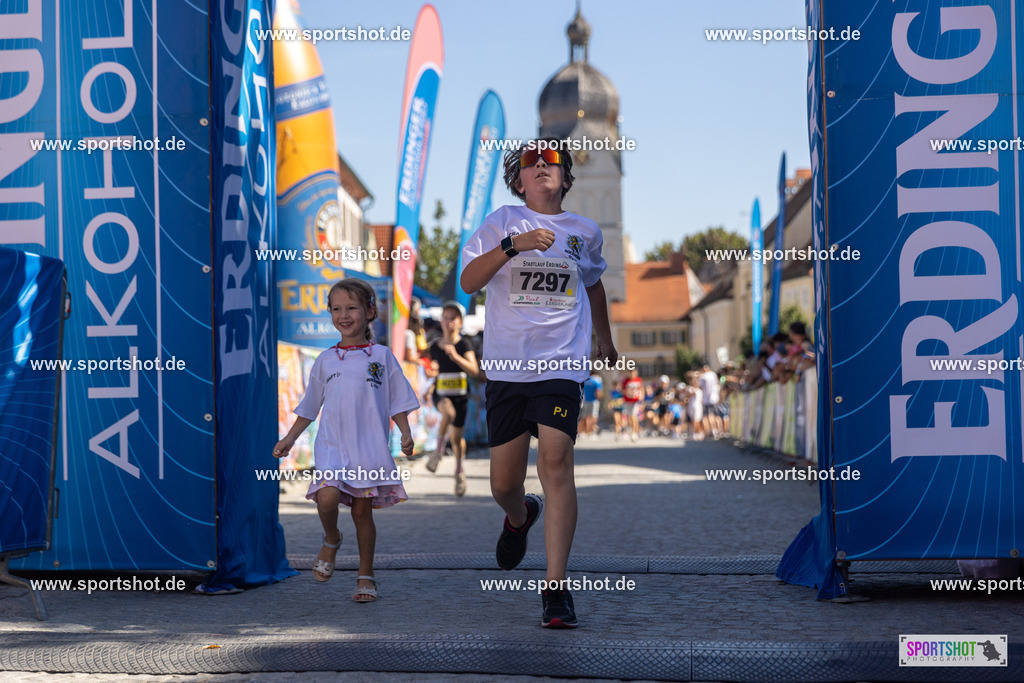 VJ__3472 | Stadtlauf Erding 2025 #stadtlauferding #erdingstadtlauf #stadtlauf_erding #laufmotivation #trisporterding #yourpictrs #sportshot_your_pictrs