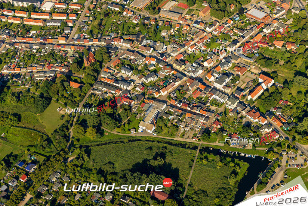 Schöne Luftaufnahme als Geschenk in Damgarten Ribnitz-Damgarten - Die Luftbildaufnahme wurde 2025 vom UL-Flugzeug heraus erstellt ( keine Drohne ) - Hochauflösende Luftaufnahme -Nicht vergleichbar mit Google Maps oder Satelittenbilder- Die Geschenkidee !Mit Lizenz und Bildrechte bestellbar